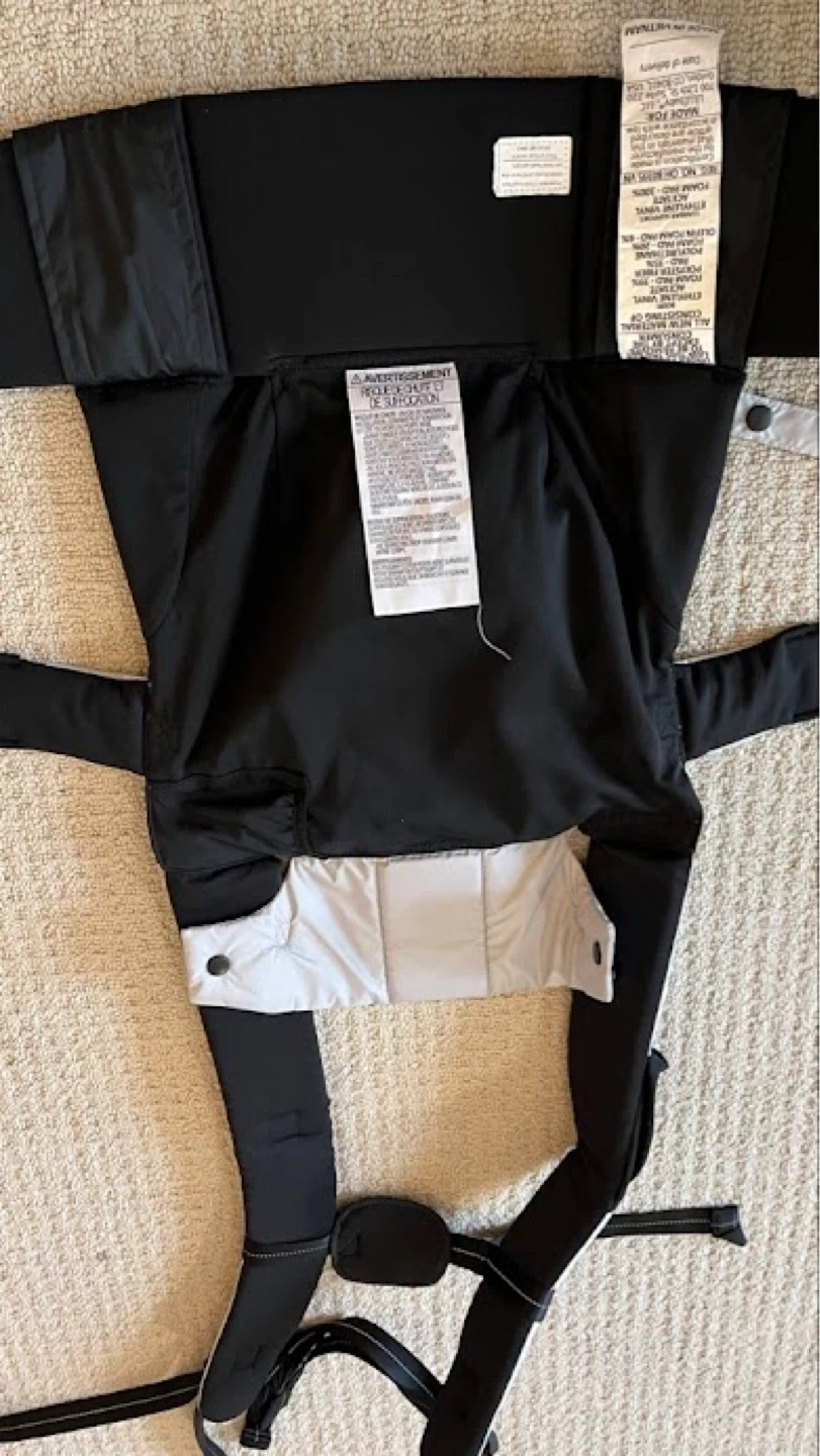 LÍLLÉbaby All-Seasons Ergonomic Baby Carrier – Black&Grey