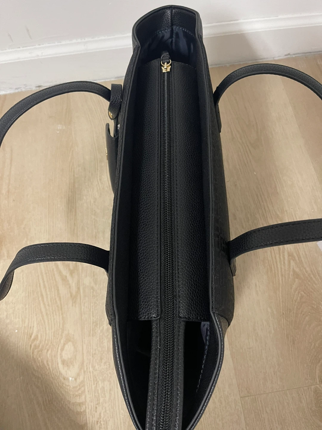 Tommy Hilfiger Black Tote Bag - photo 5