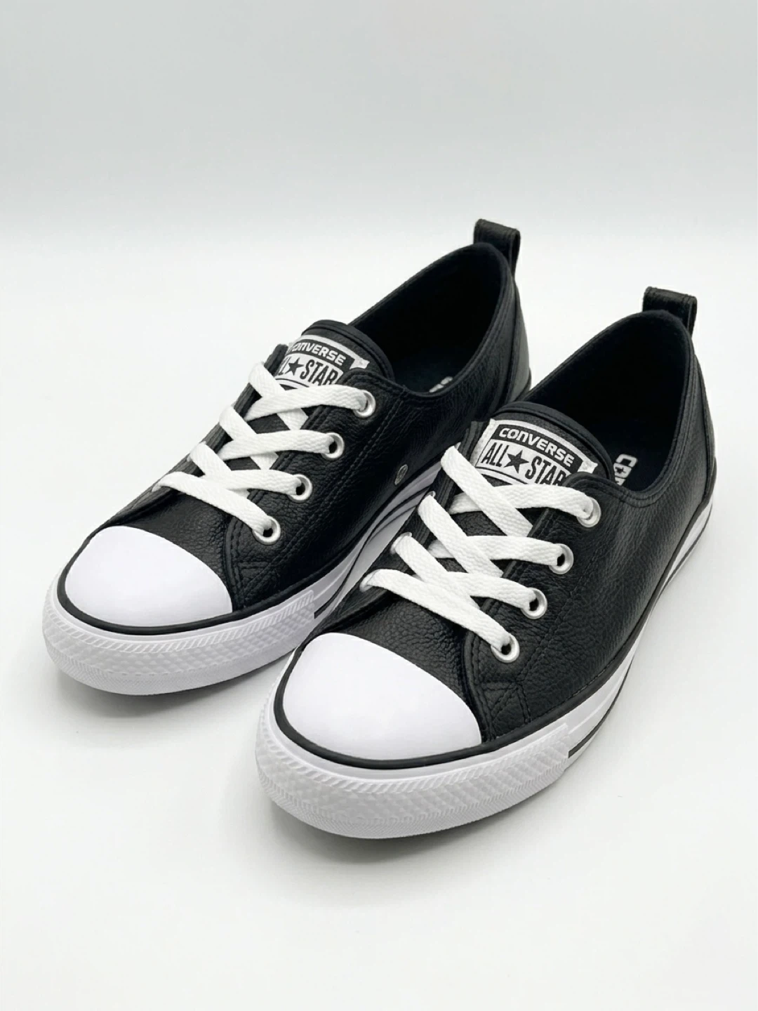 Converse Black Leather Dainty Sneakers - Women's Size 7