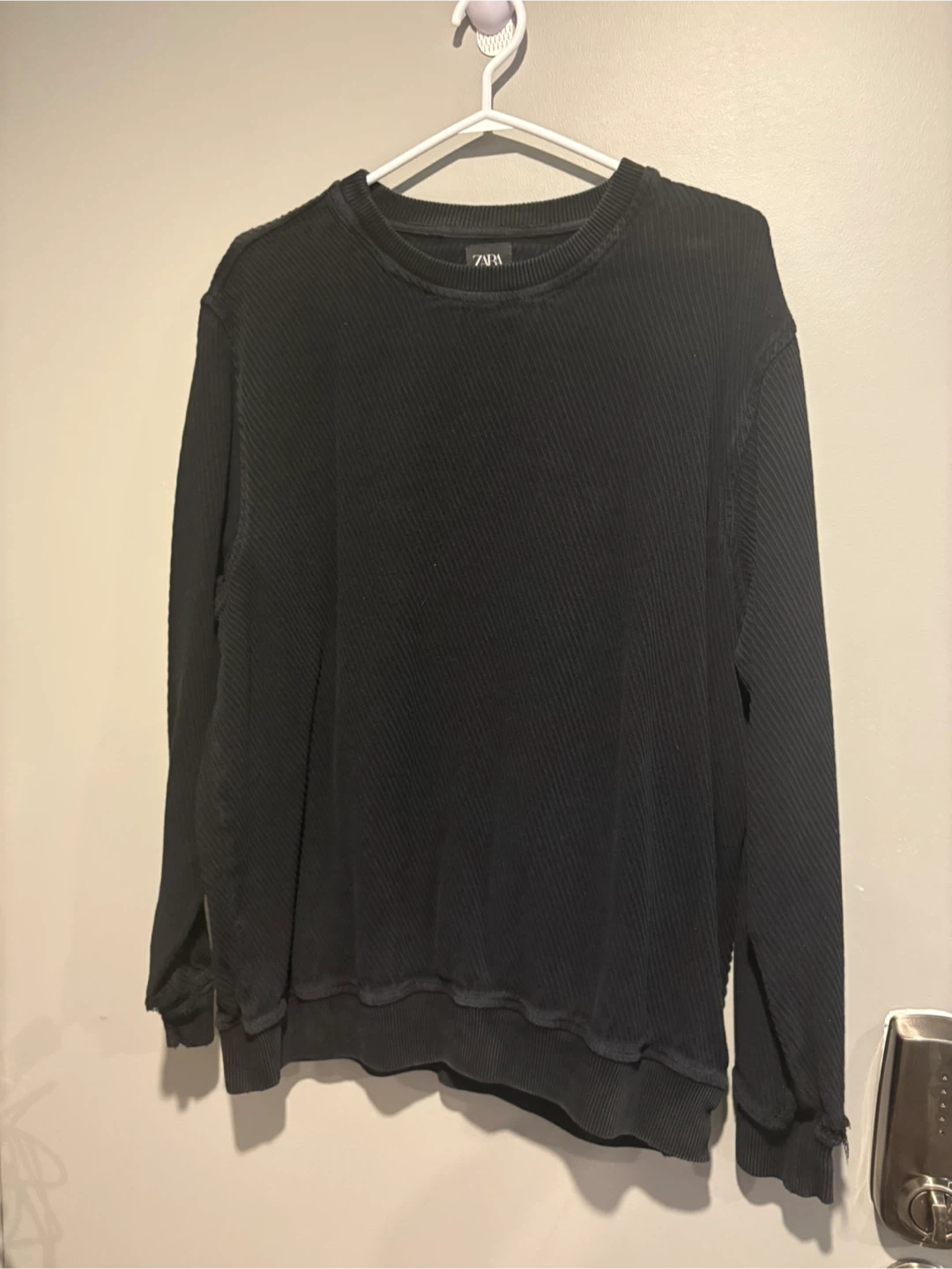 Zara Black Ribbed Crewneck Sweatshirt