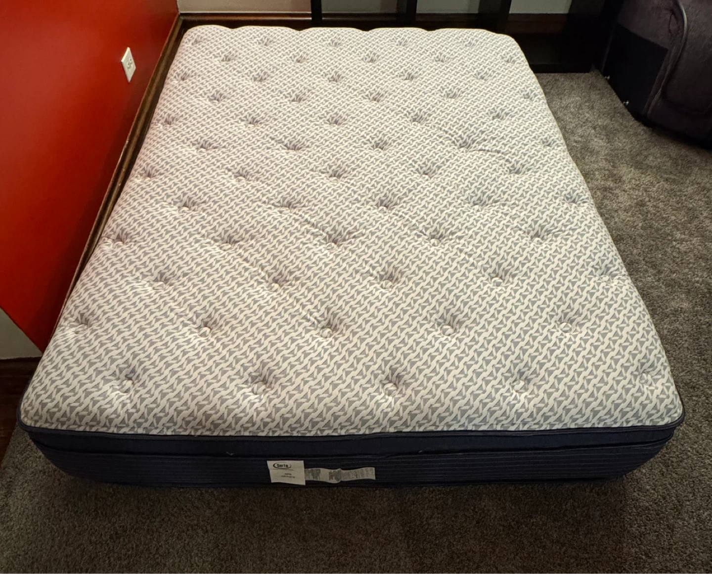 QUEEN Serta Mattress Radford Plush Pillow Top - photo 5