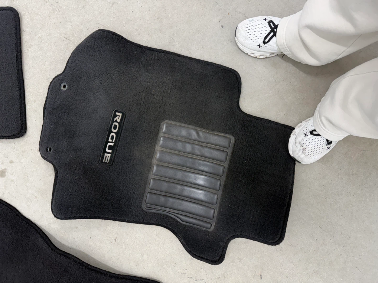 Set of Black Car Floor Mats "ROGUE" - photo 3