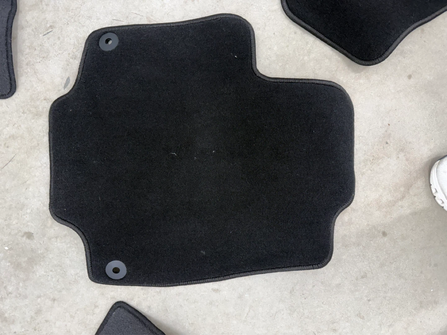Set of Black Car Floor Mats "ROGUE" - photo 4