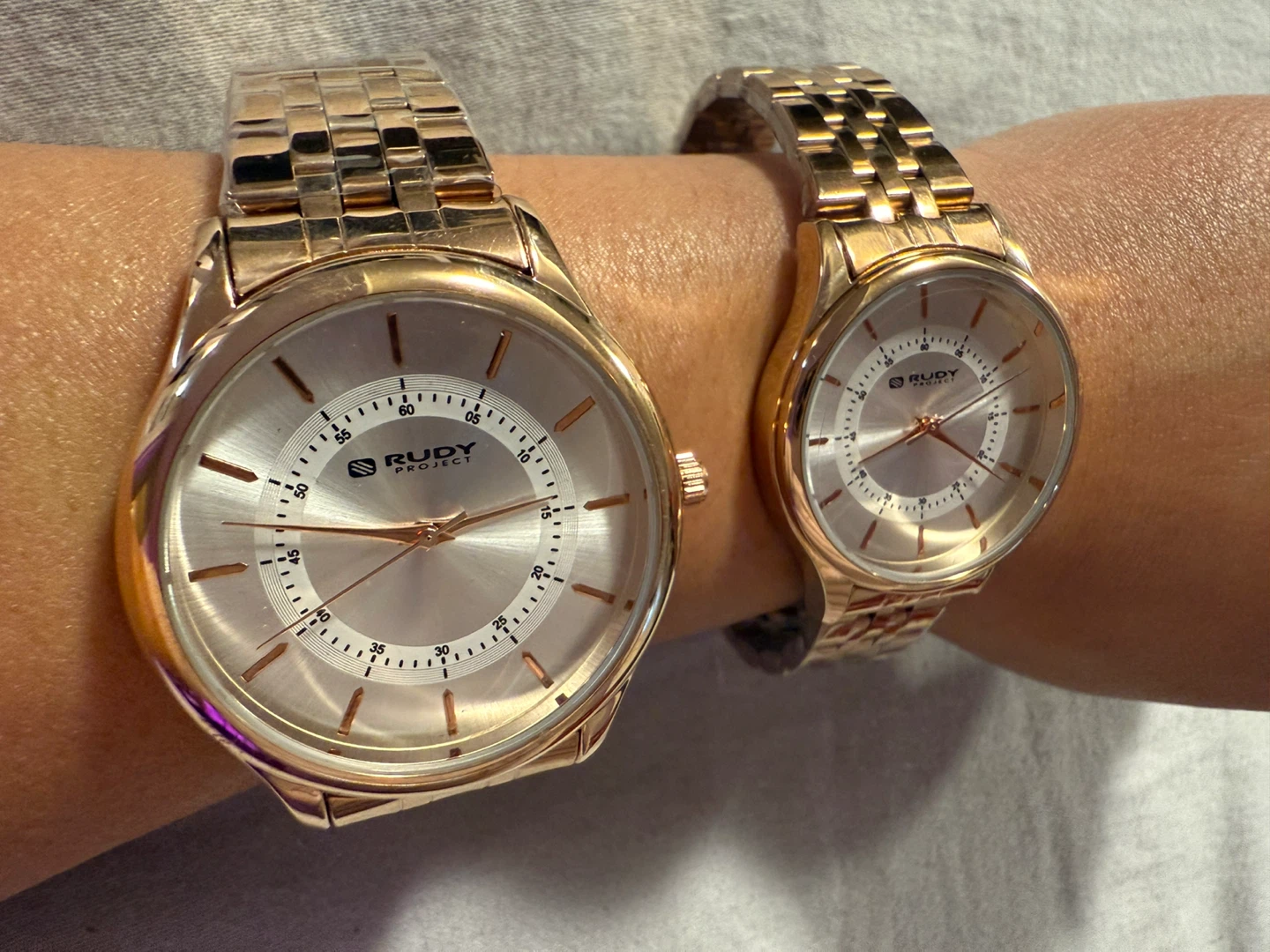 Rose Gold Couple Watch - photo 3