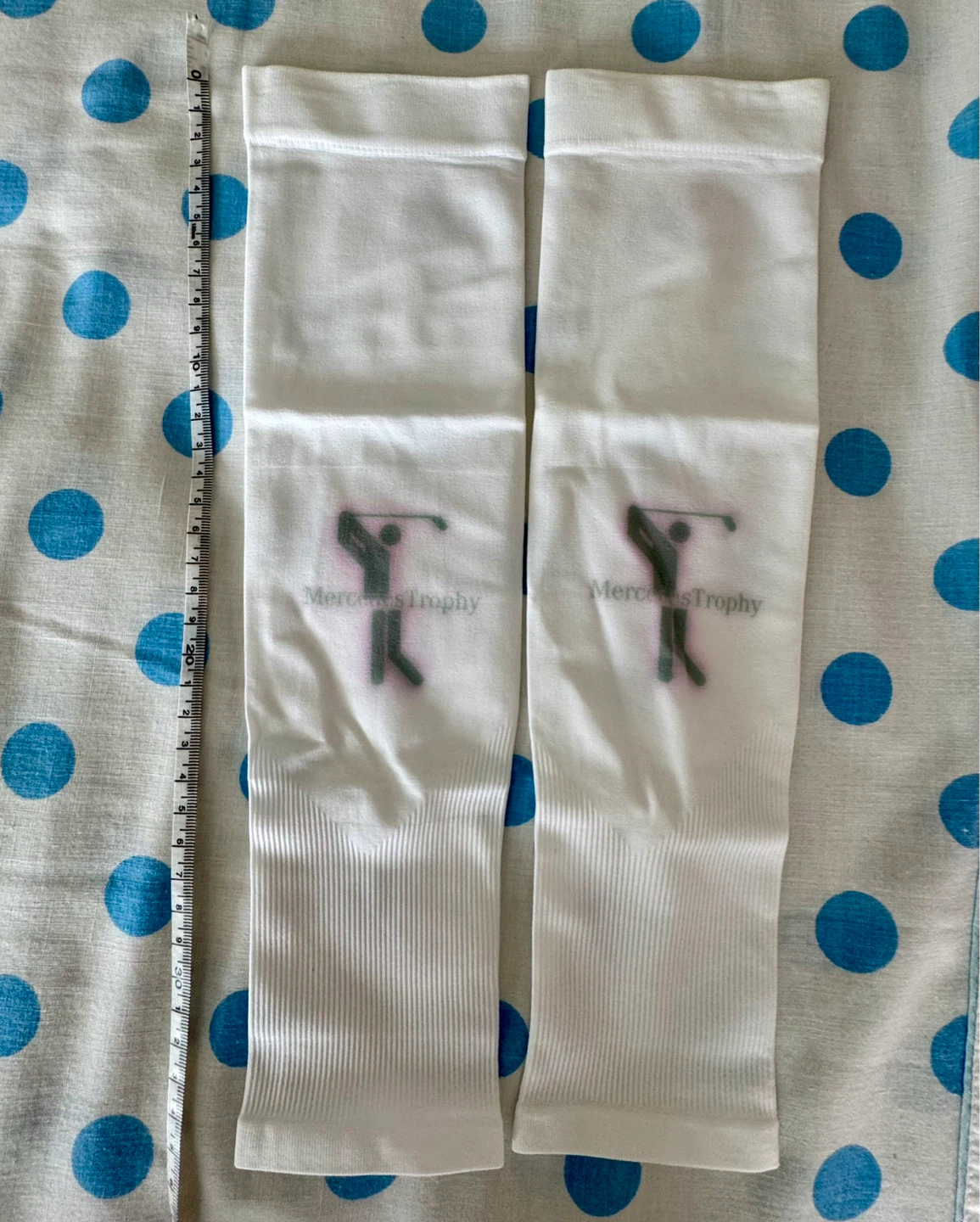 White Golf Arm Sleeves - MercusTrophy