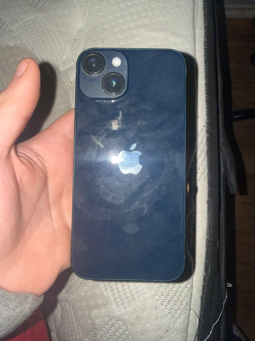 iPhone 14 - photo 2