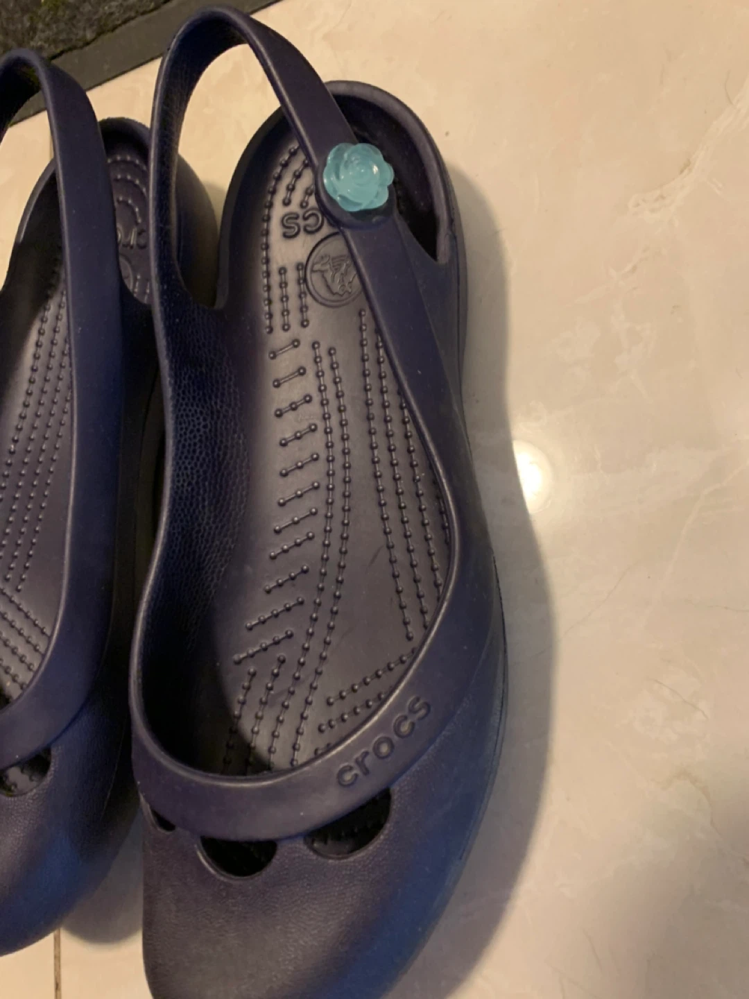 Crocs  Women's  Flats size 7 - photo 2