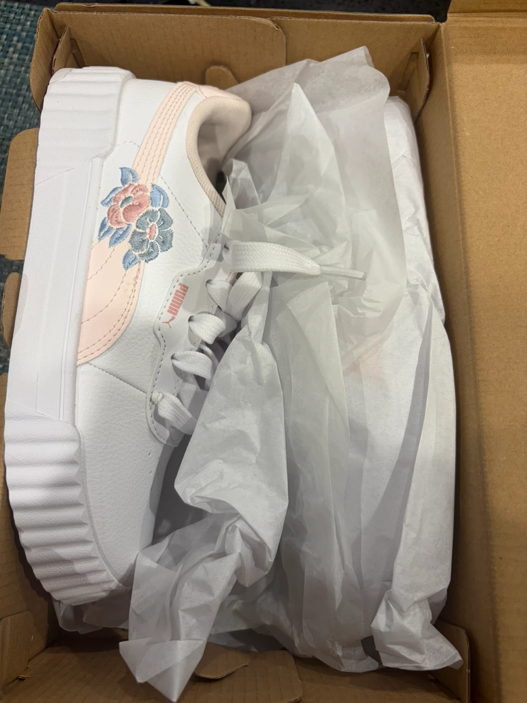 Puma youth size 3 sneakers - photo 4