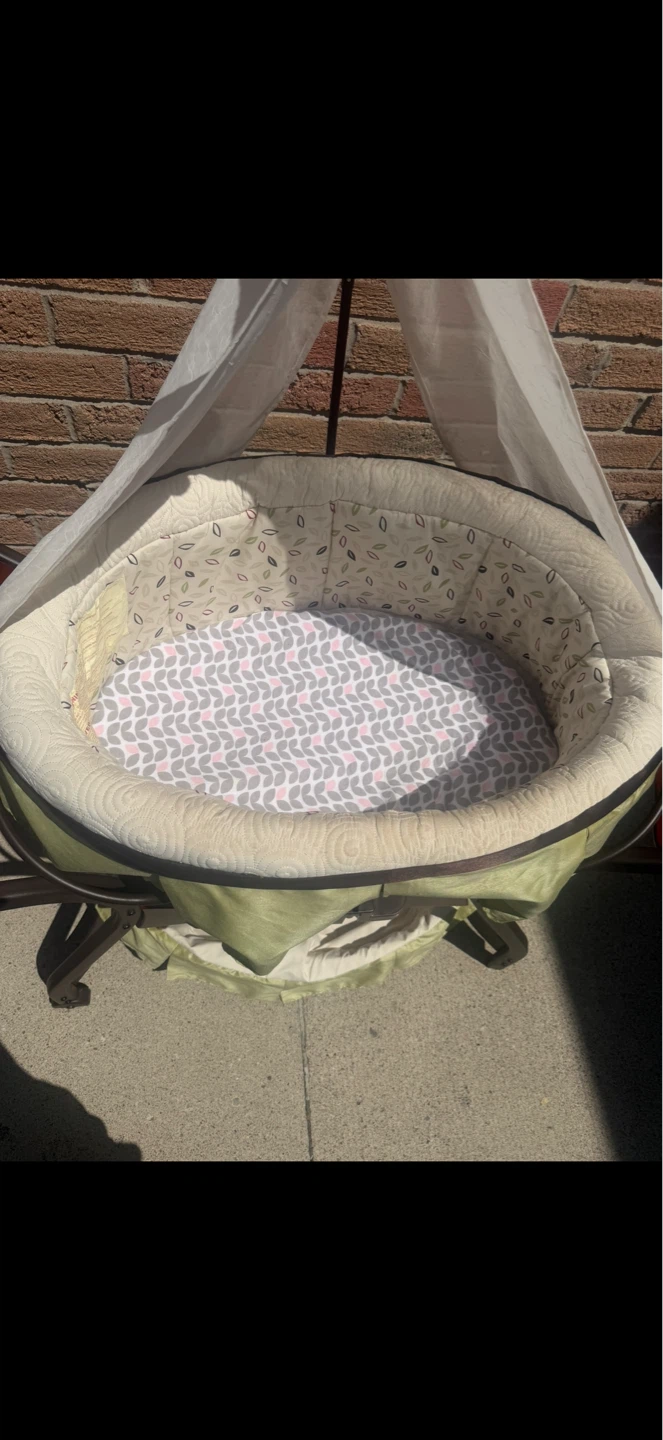 Electric Rocking-Moving Baby Bed Bassinet Cradle - photo 3