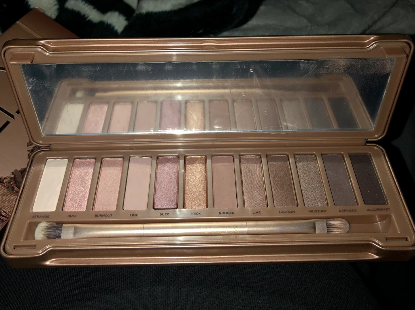 Urban Decay Naked3 Eyeshadow Palette - photo 3