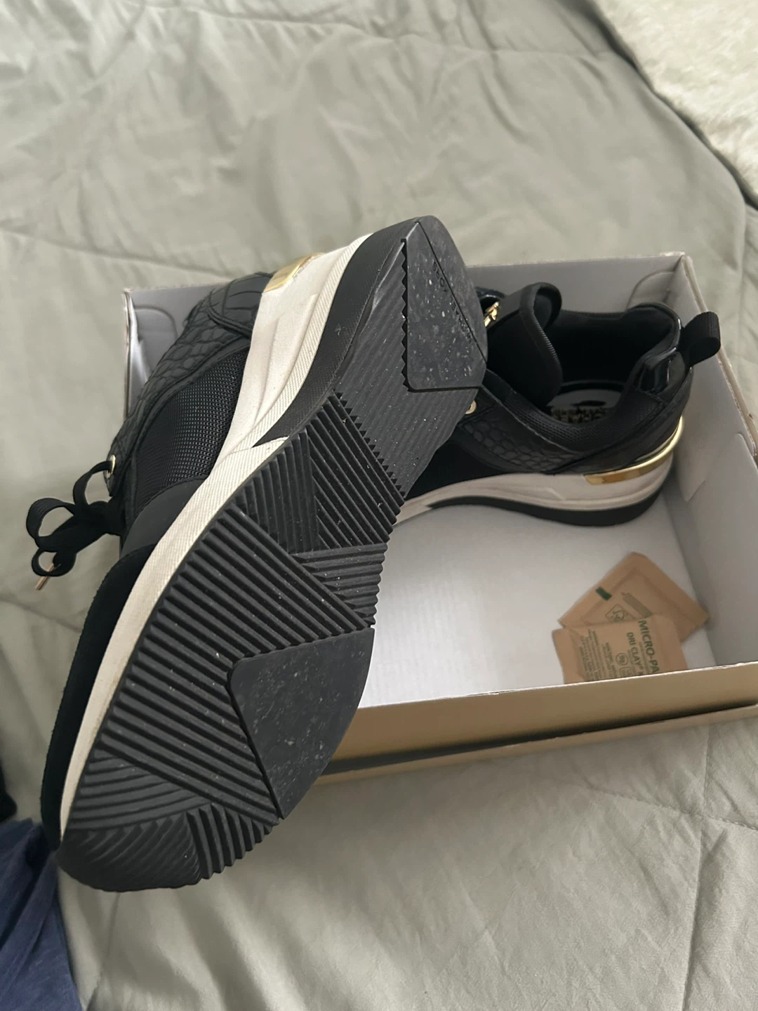 Michael Kors Sneakers, Size 6M - photo 4