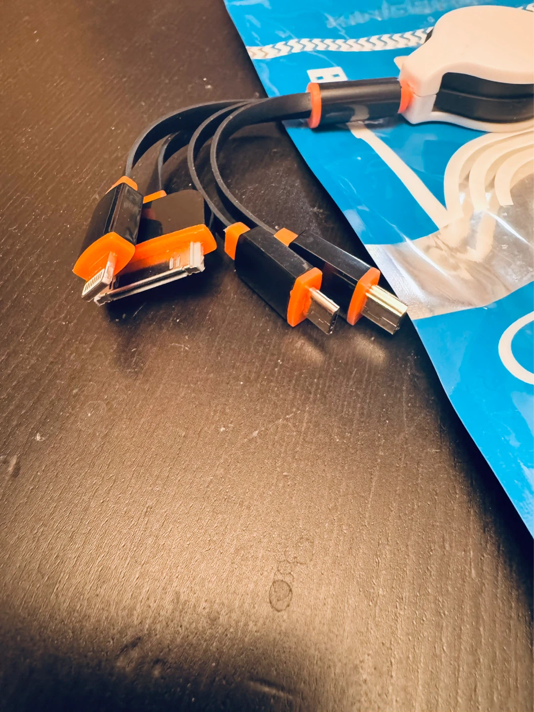 4-in-1 USB charger - photo 2