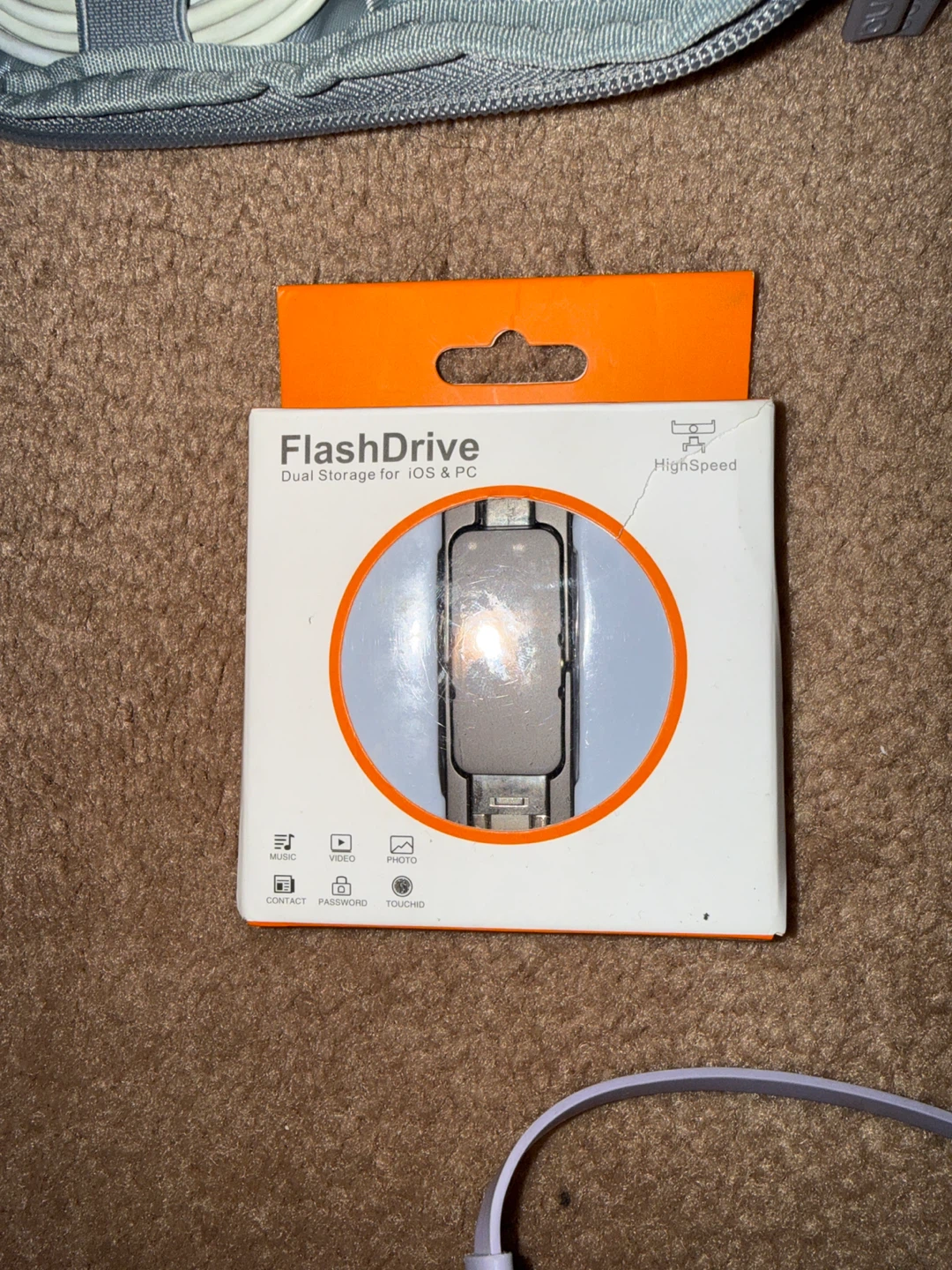 FlashDrive Dual Storage for iOS & PC