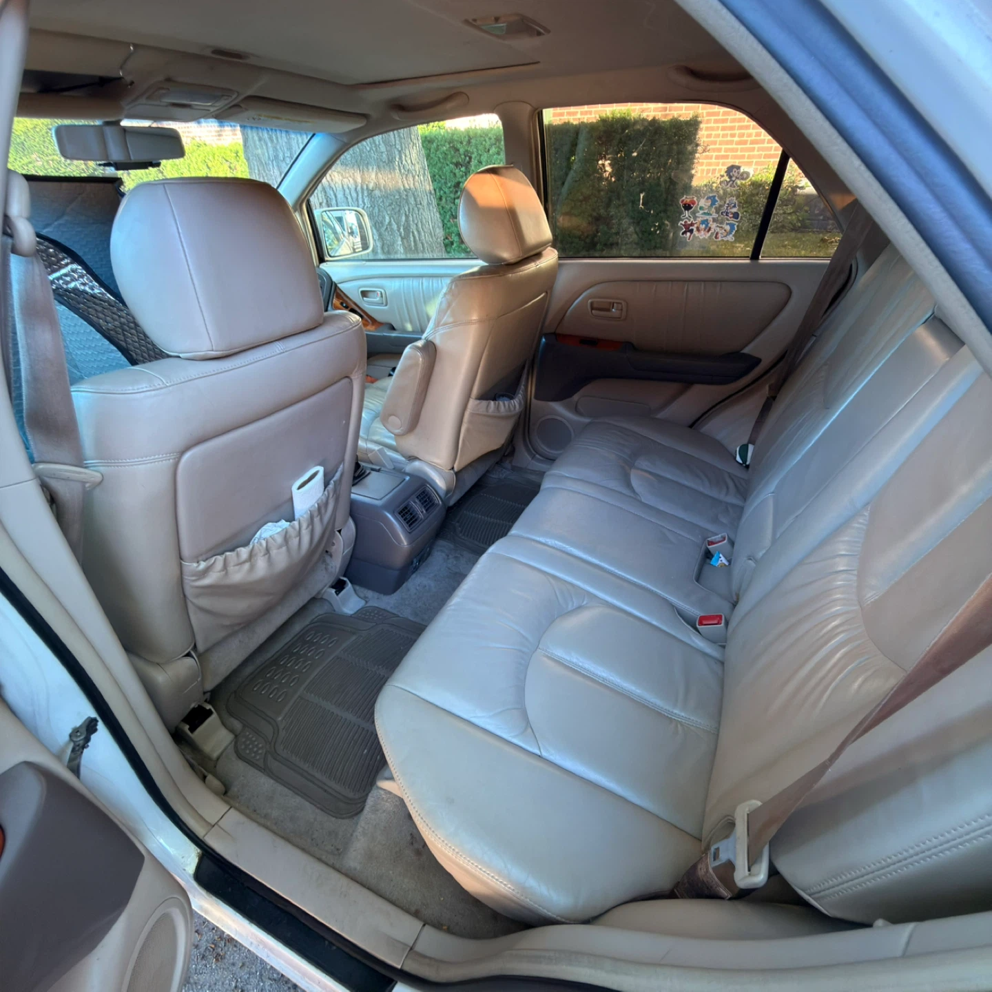 1999 Lexus RX 300 SUV - photo 2