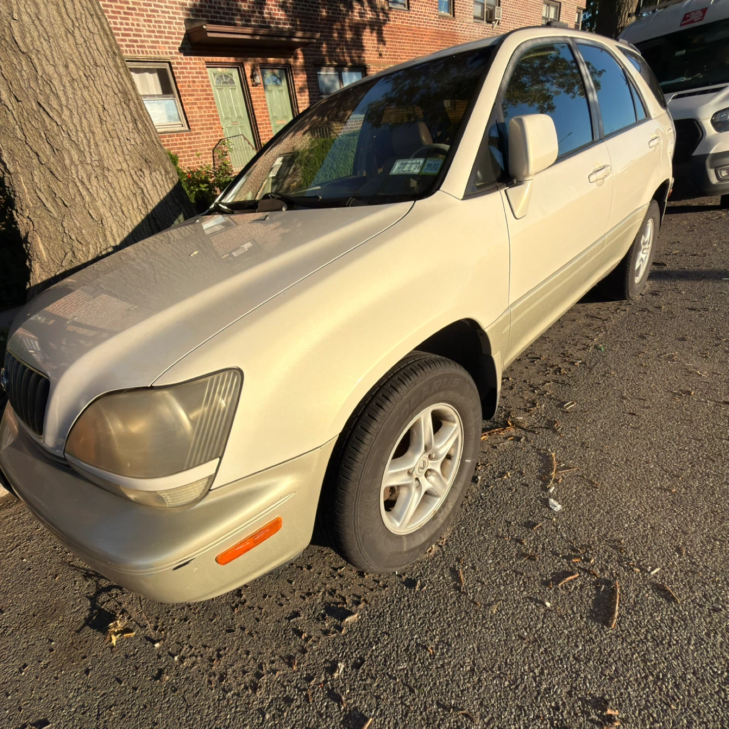 1999 Lexus RX 300 SUV - photo 4