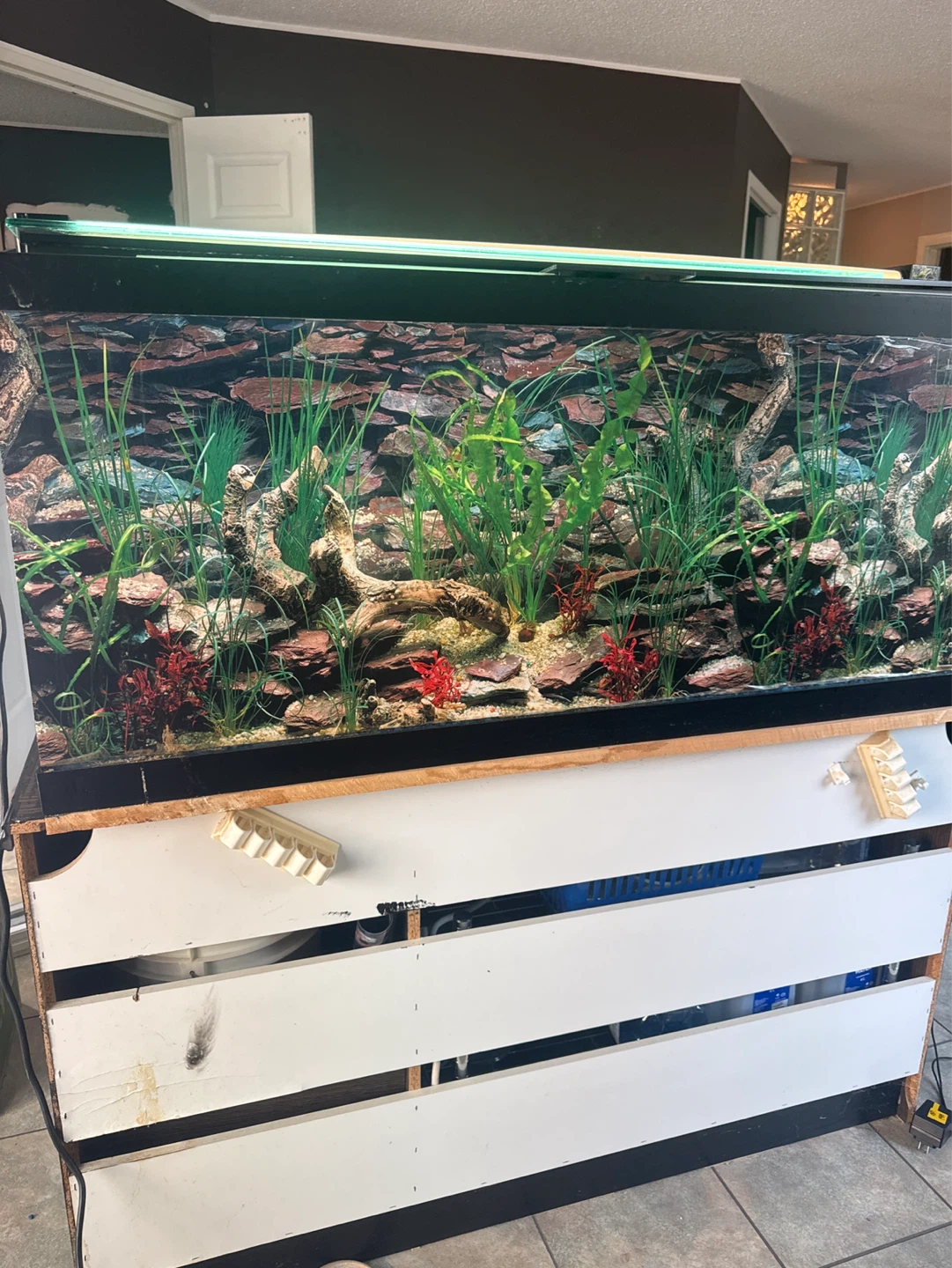 Large Aquarium with Cabinet Stand - photo 3