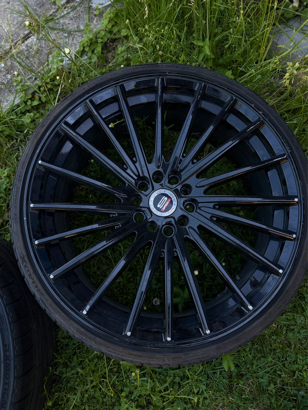 Set of 4 Black Alloy Wheels with Tires