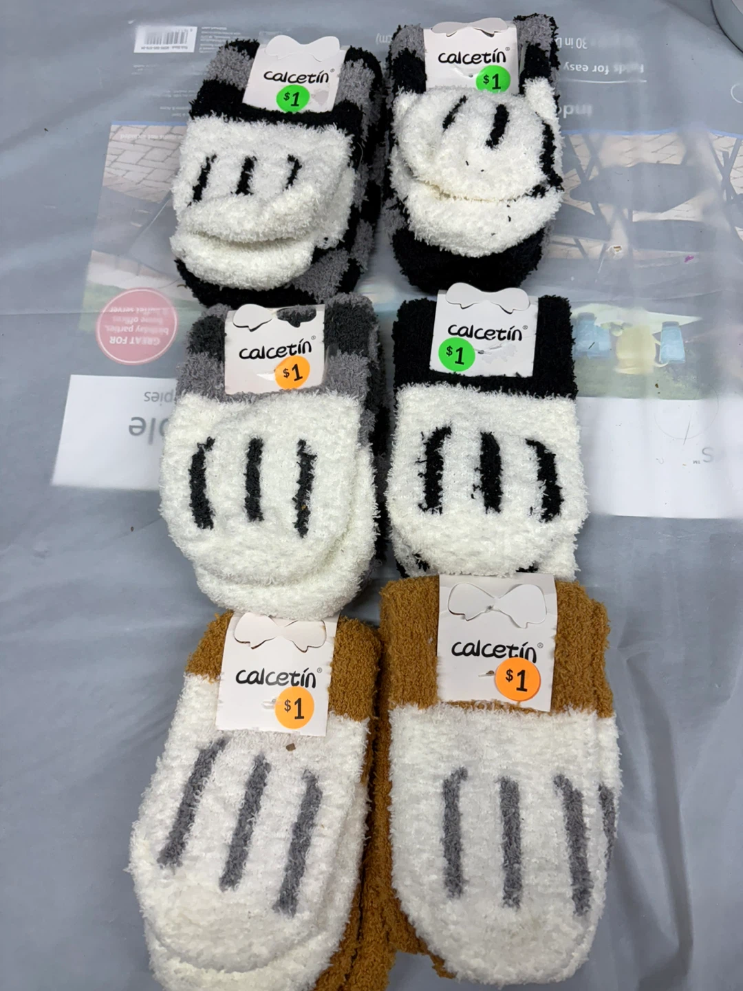 Calcetin Fuzzy Character Socks