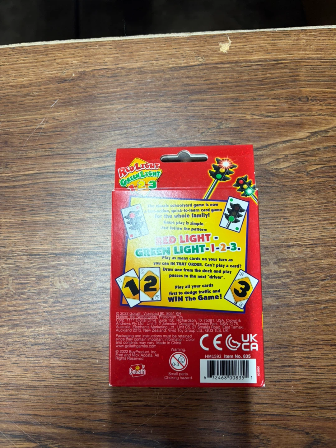 Goliath Red Light Green Light 1-2-3 Card Game - photo 2