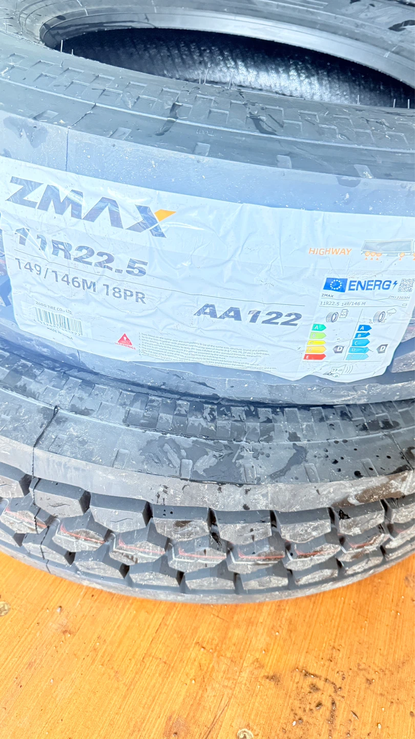 Truck Tire 11R22.5 - photo 3