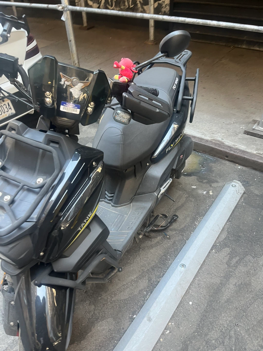FLY WING TANK Scooter