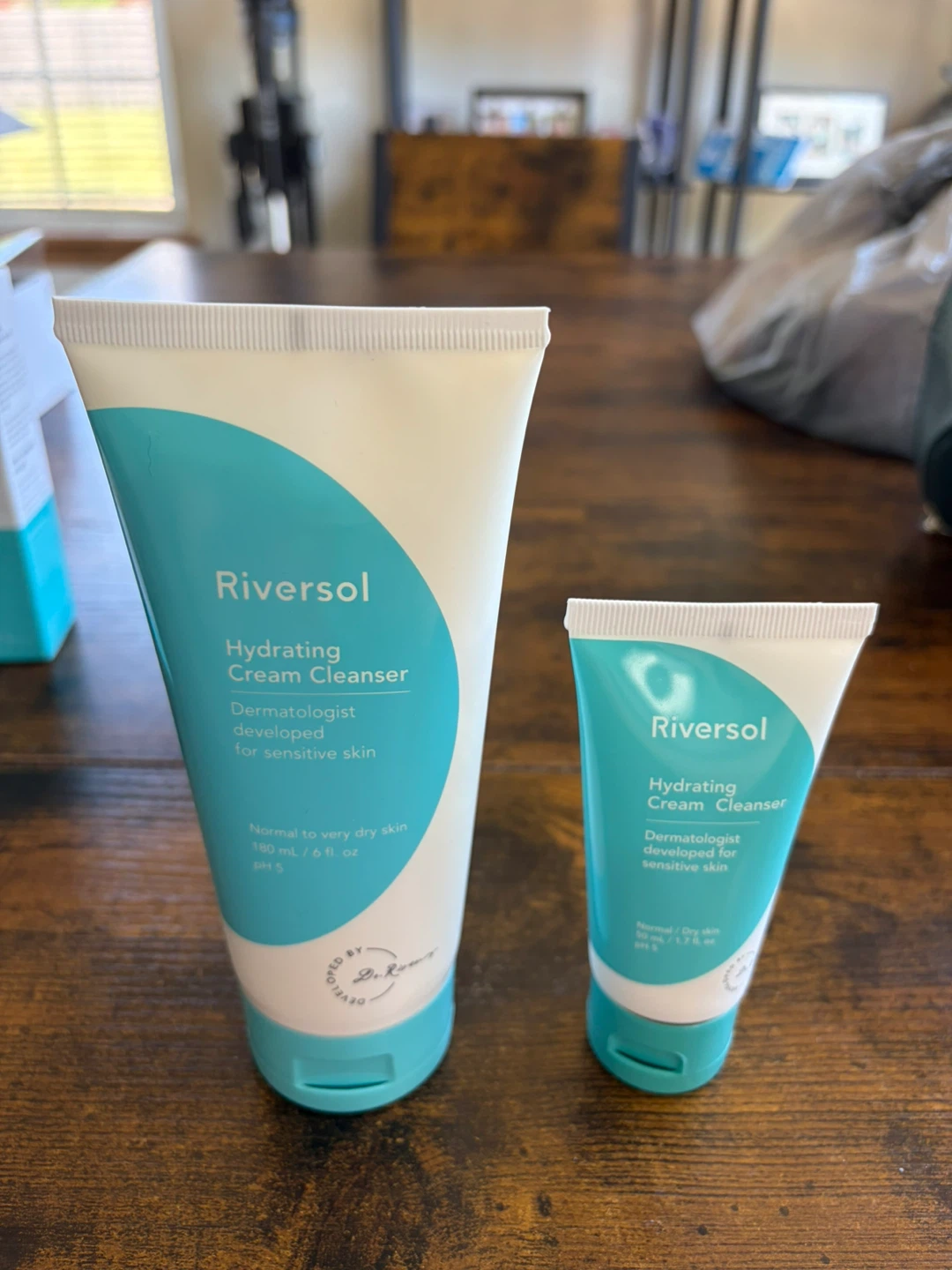 Riversol Hydrating Cream Cleanser Set & Travel Bag - photo 3