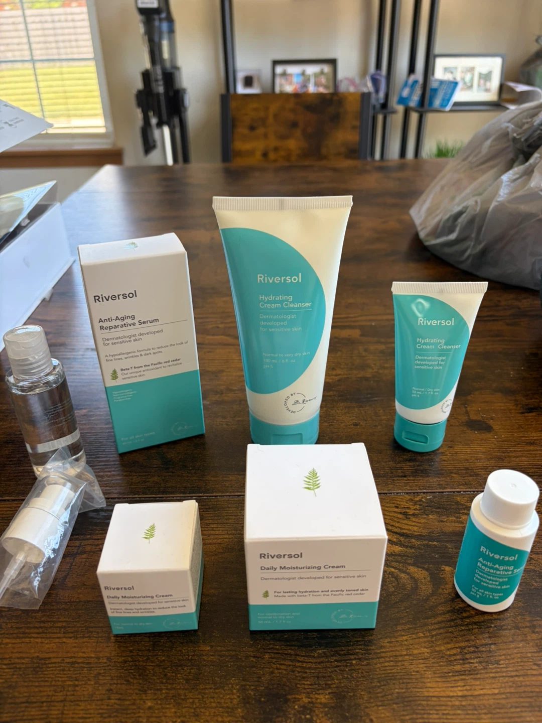 Riversol Hydrating Cream Cleanser Set & Travel Bag