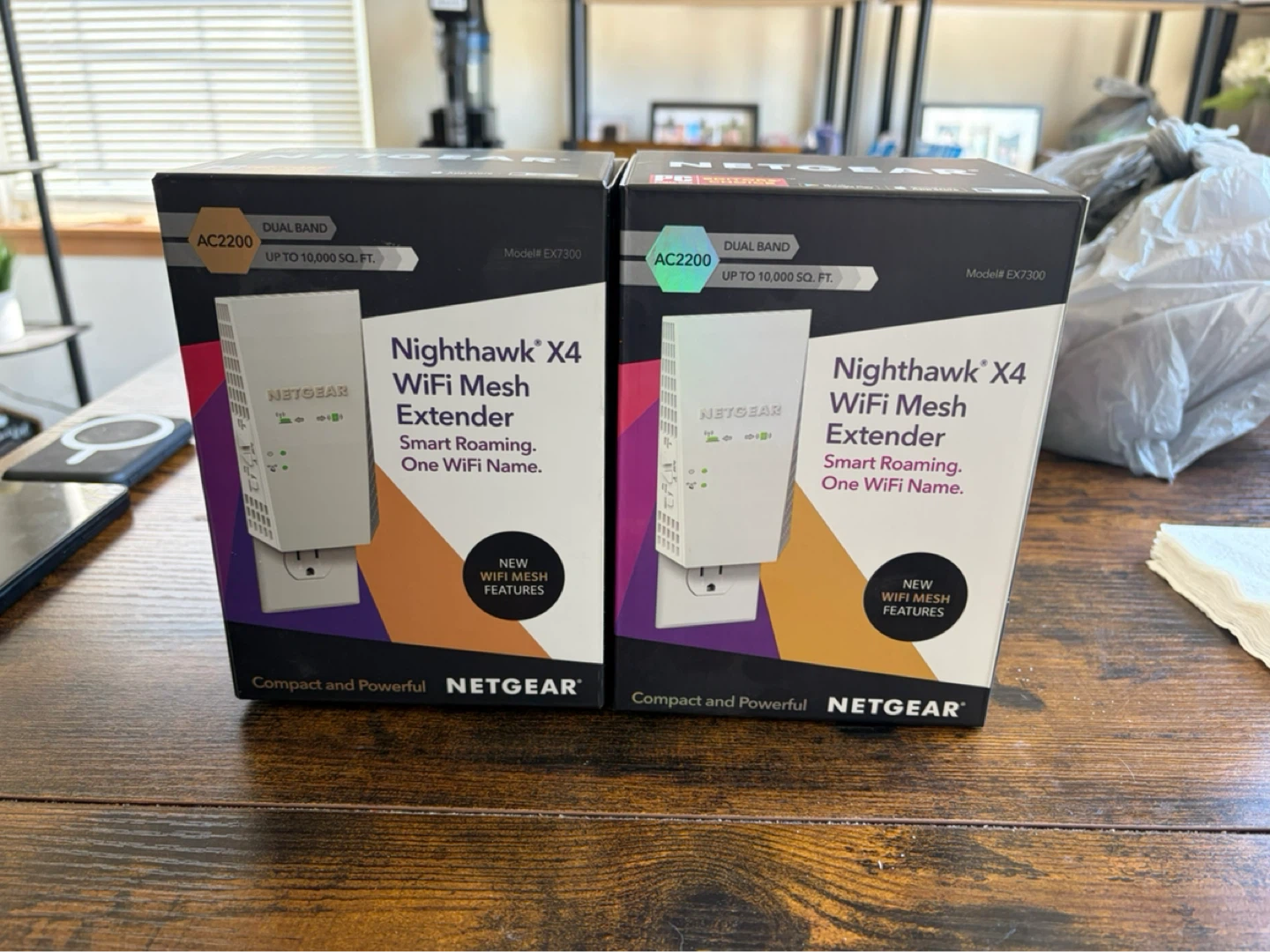 NETGEAR Nighthawk X4 AC2200 WiFi Mesh Extender EX7300v2