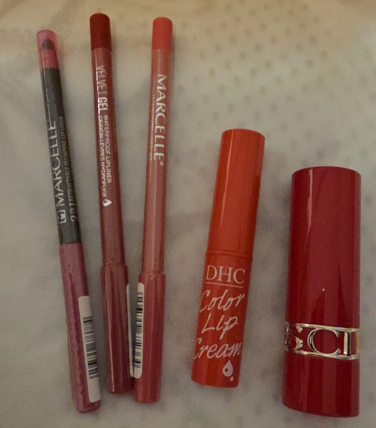 Lip Sticks 2 - Lip Liner 3