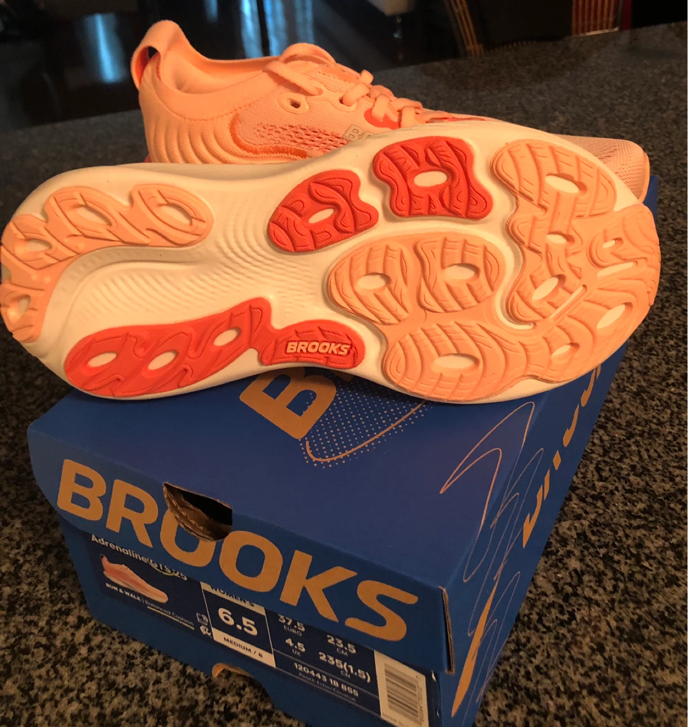 Brooks Adrenaline GTS 25 Women's Running Shoes Size 6.5 - photo 2