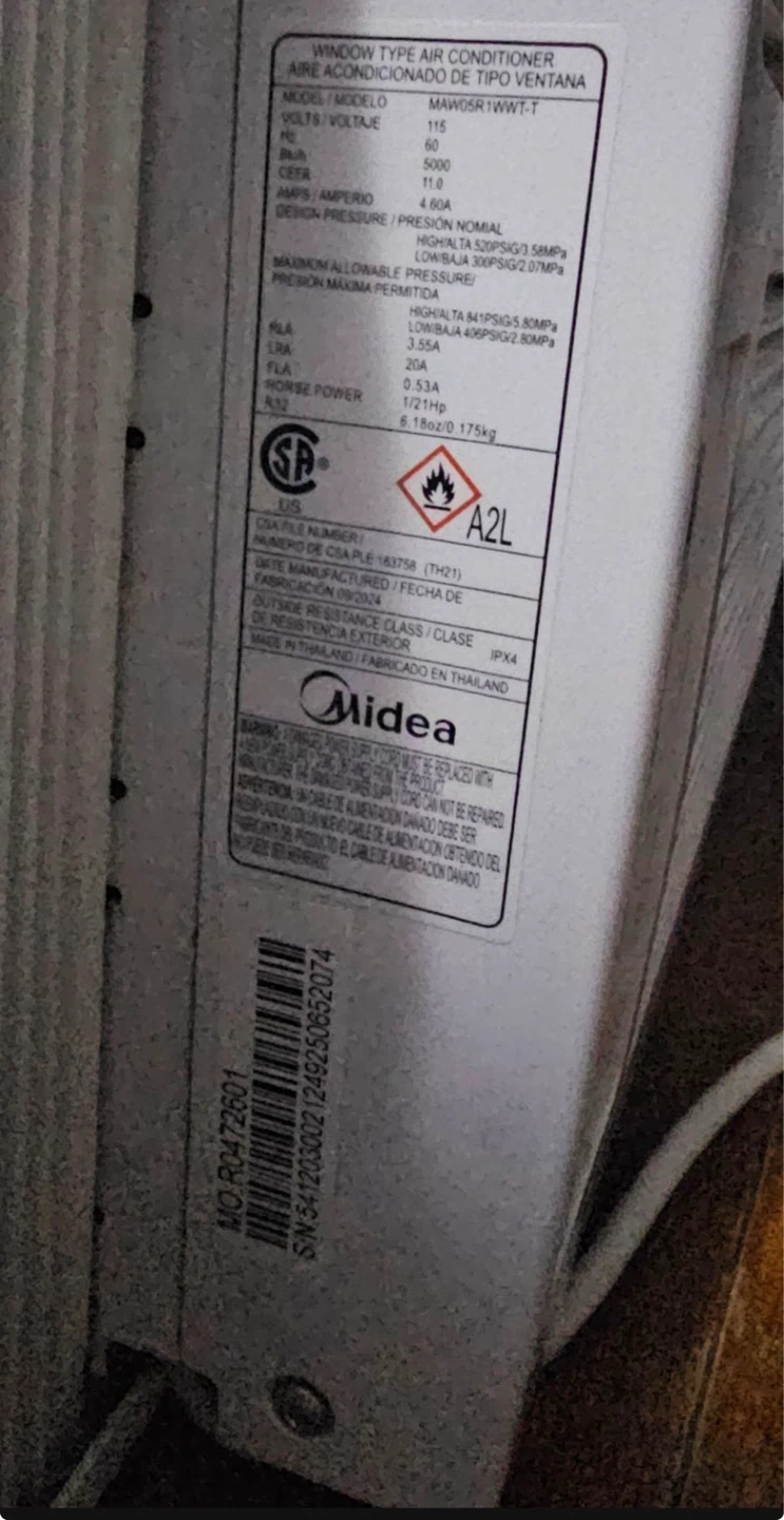 Midea Window Air Conditioner (like new) - photo 2