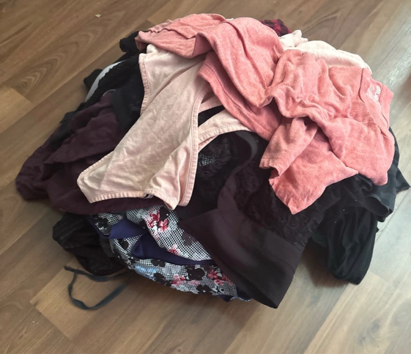 Bundle of women's clothing