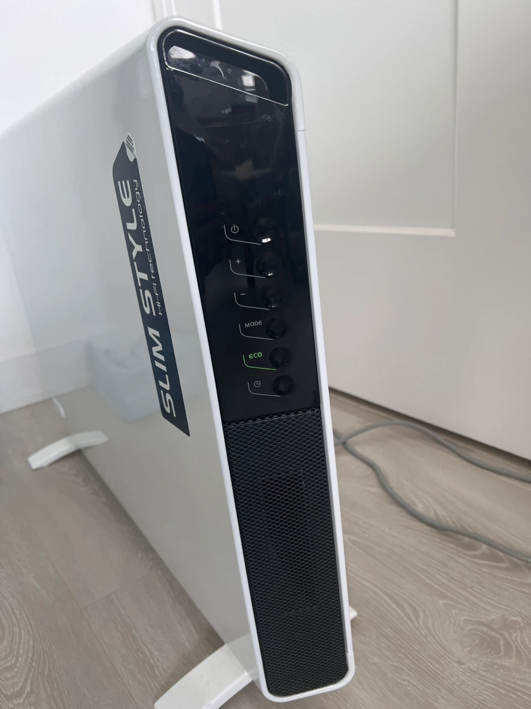 DeLonghi Slim Style Convector Heater - photo 2