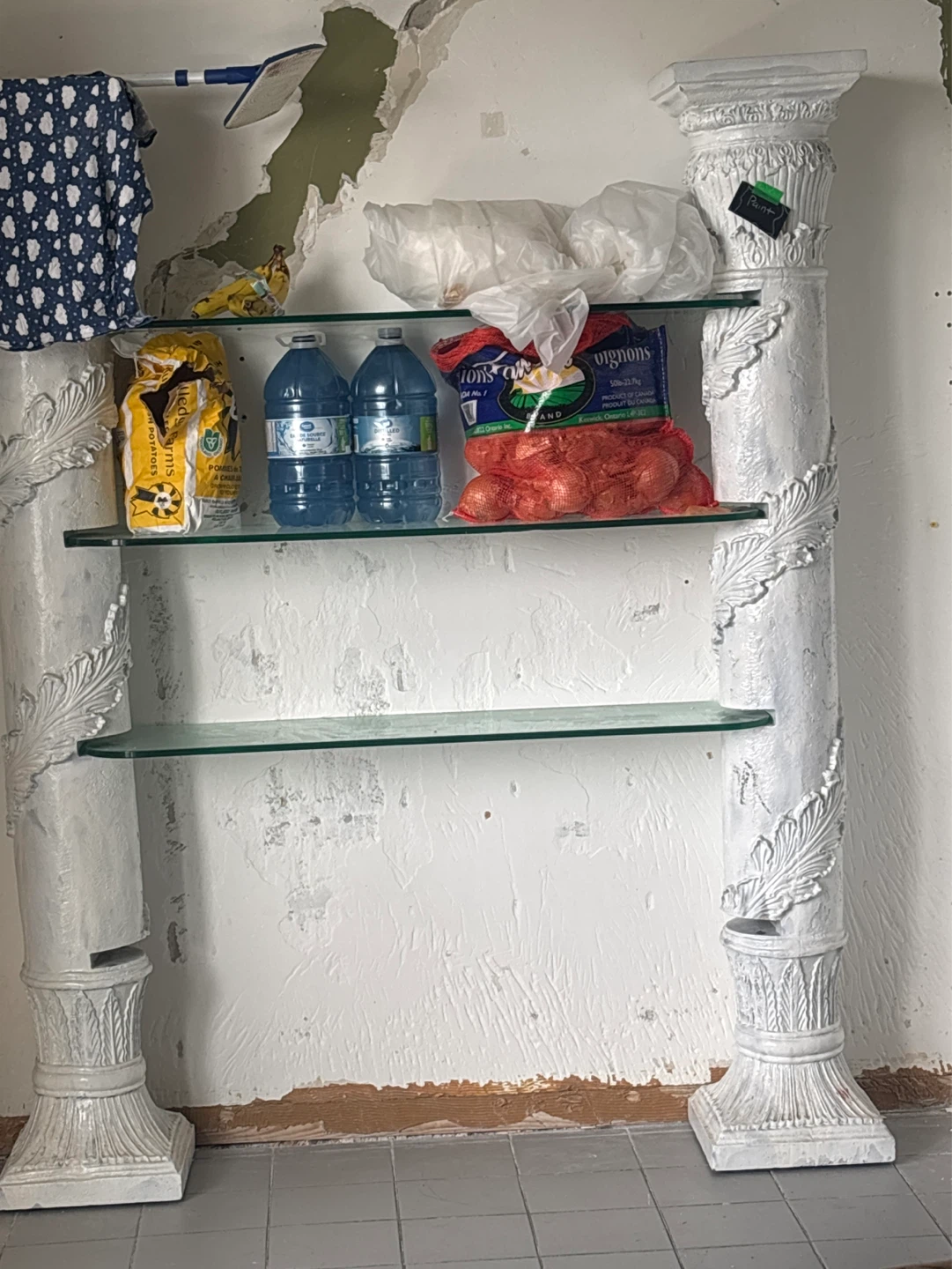 Columns shelves