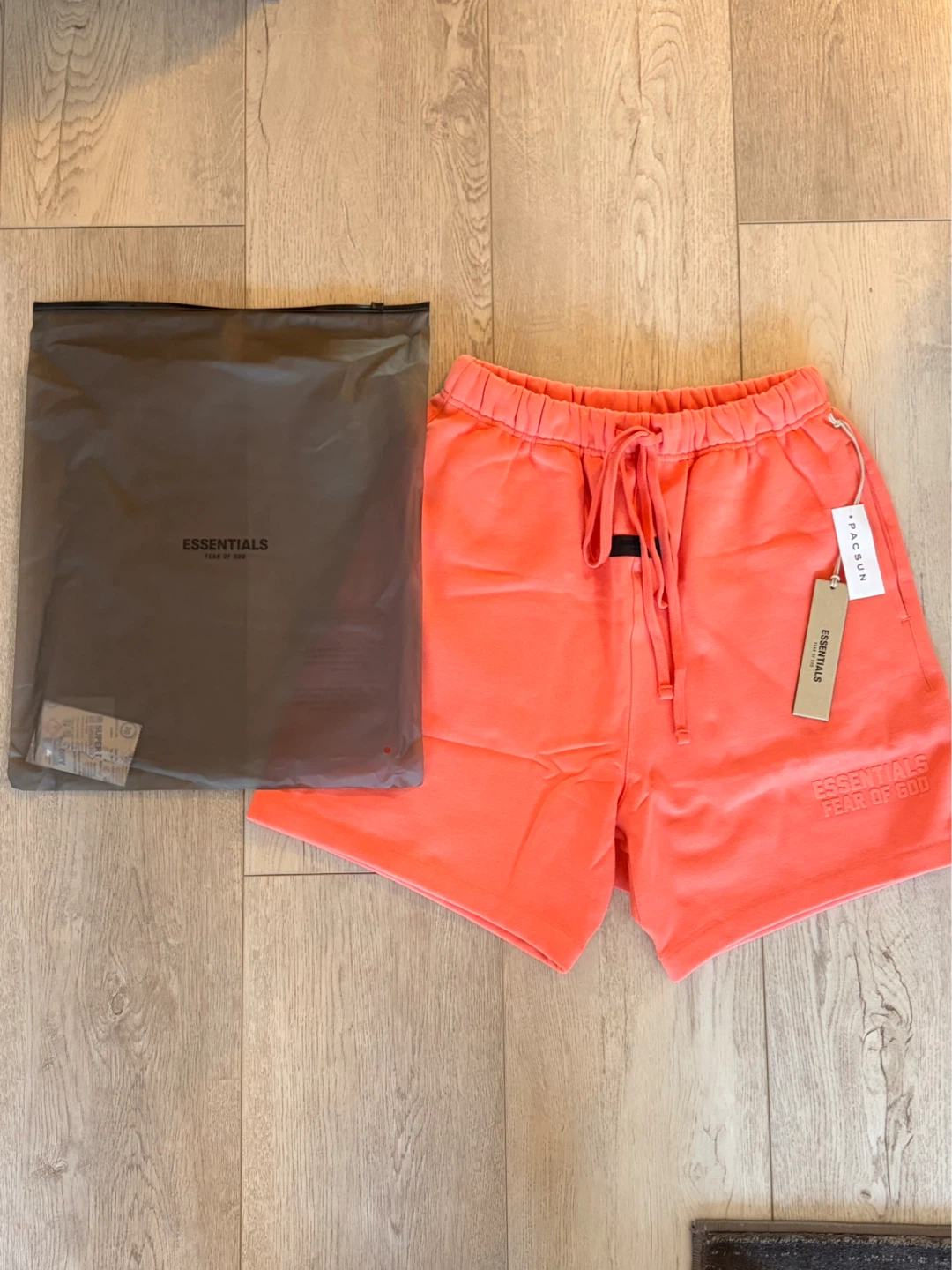 1:1 coral essential shorts