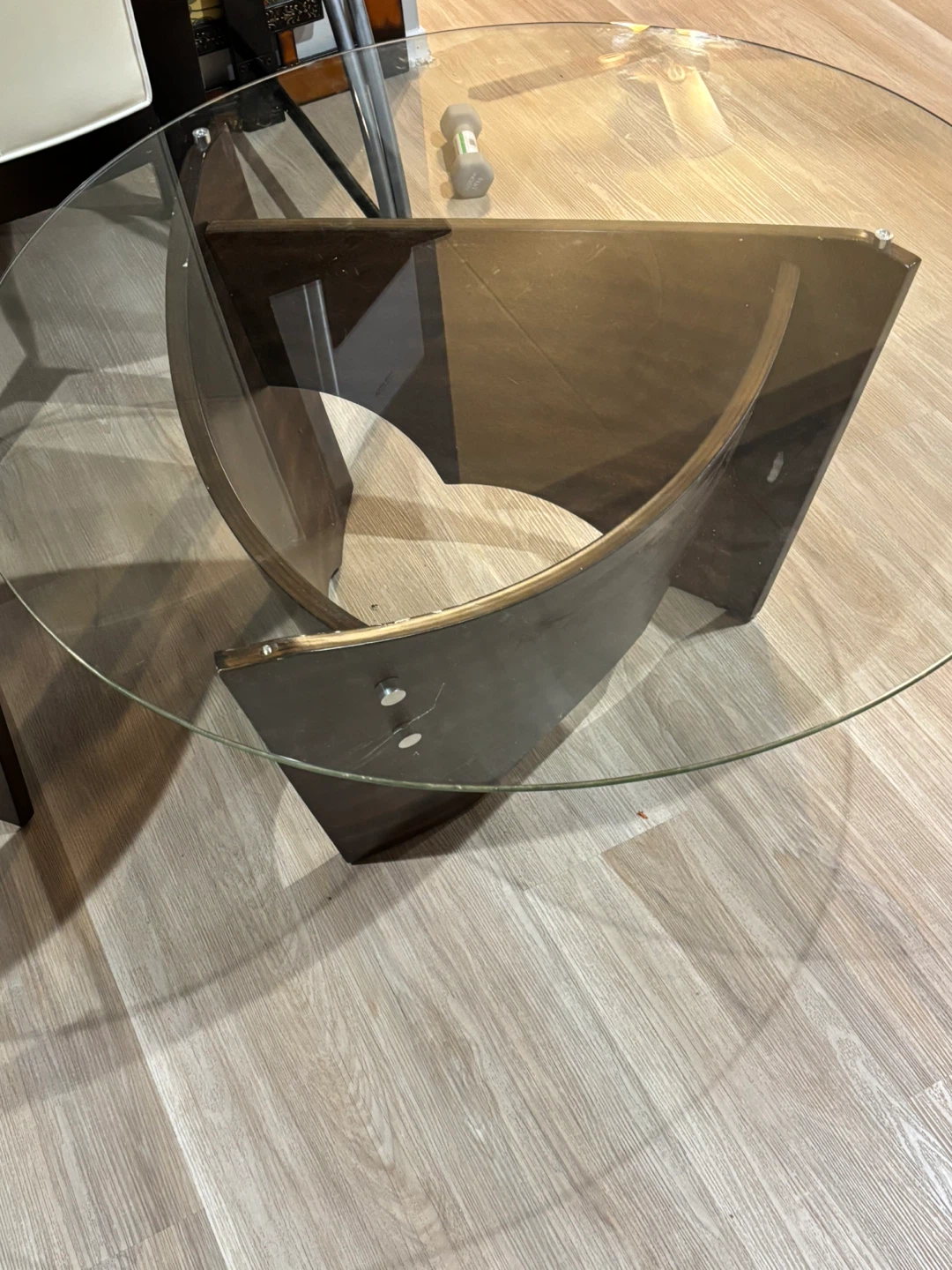 Glass coffee table and end table $50 - photo 2