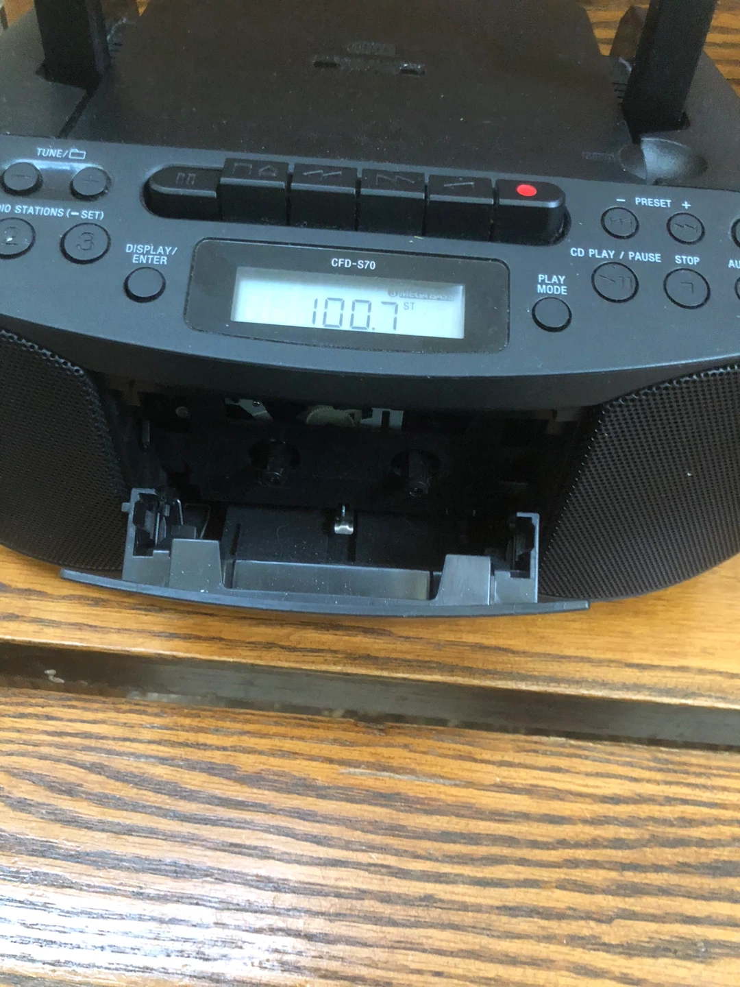 Sony CFD-S70 Boombox CD Player Cassette Radio - photo 3