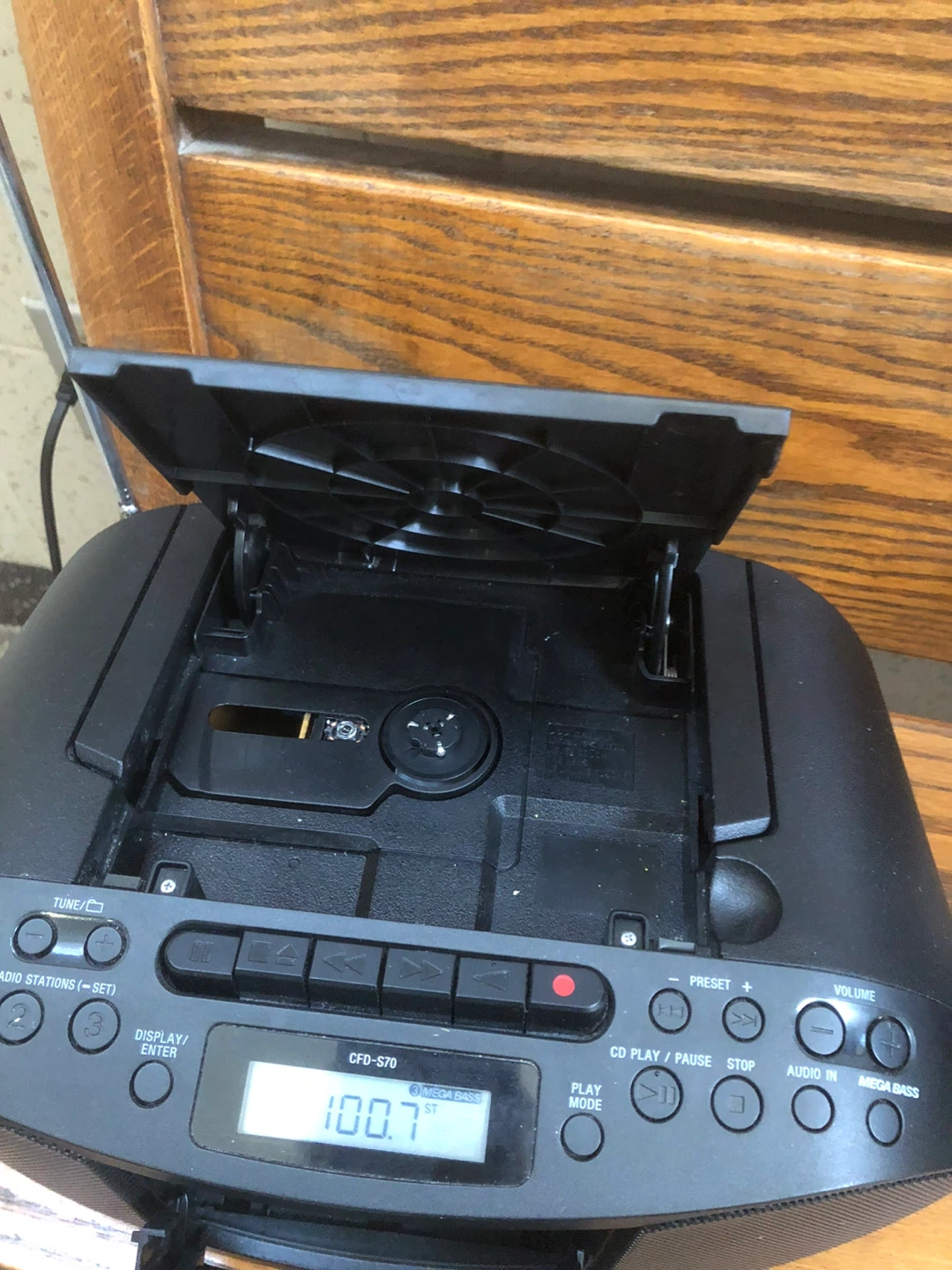 Sony CFD-S70 Boombox CD Player Cassette Radio - photo 4