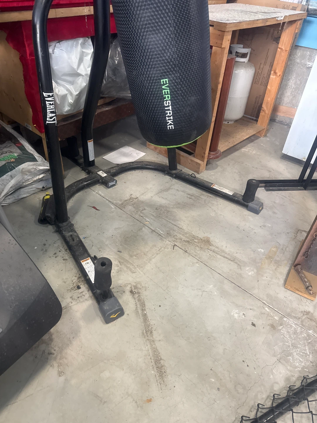Everlast Everstrike Punching Bag with Stand - photo 3