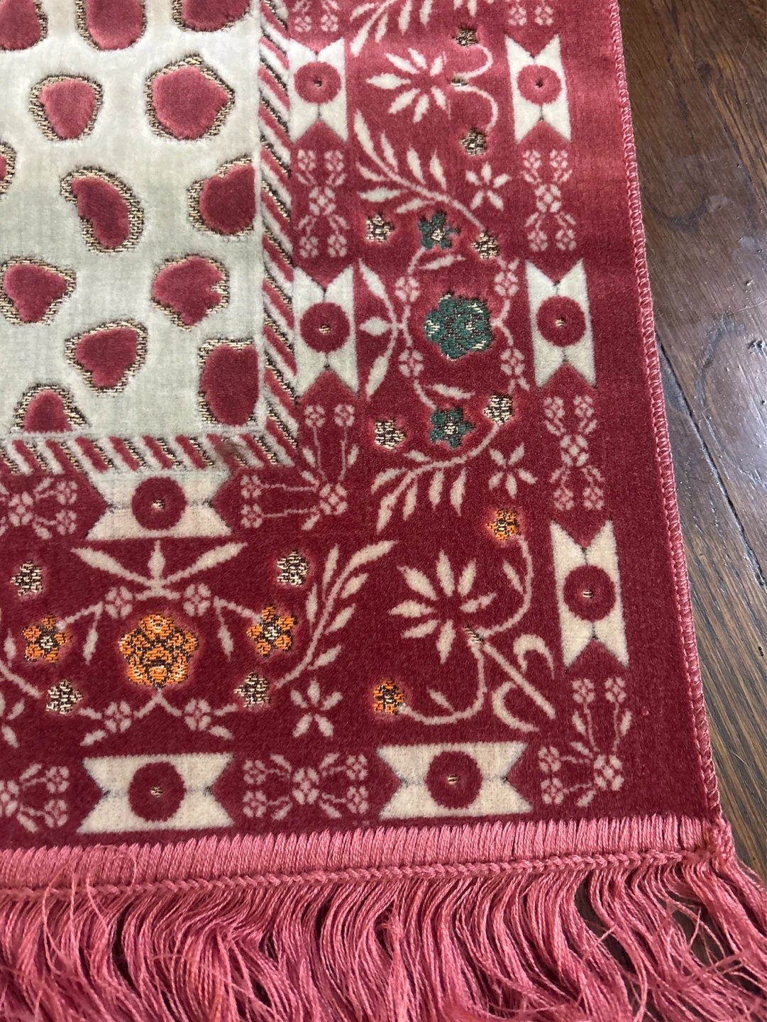New Rug with Red And Cream Detailing - photo 2