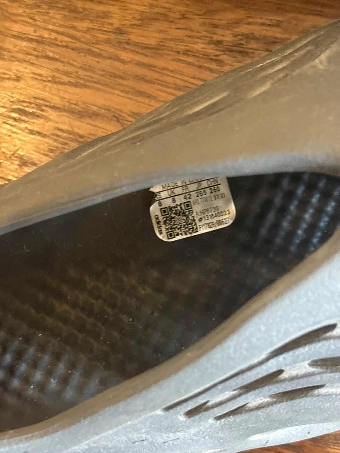 Yeezy Foam Runner Size 8 US - photo 2