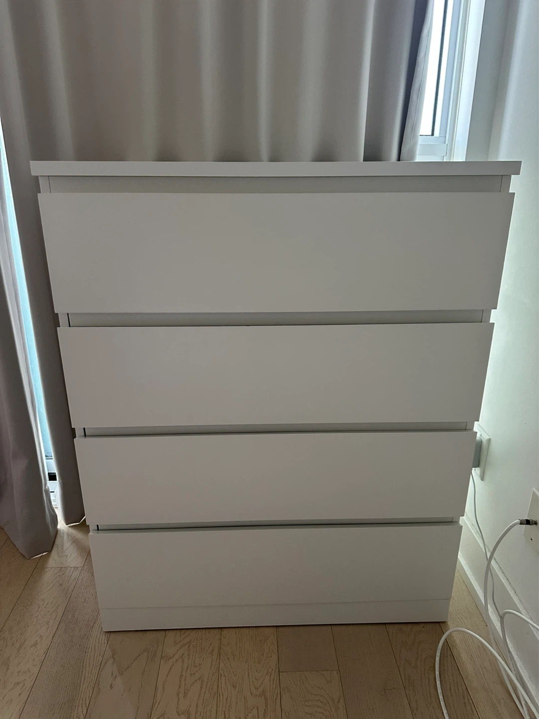 White 4-Drawer Dresser - photo 2