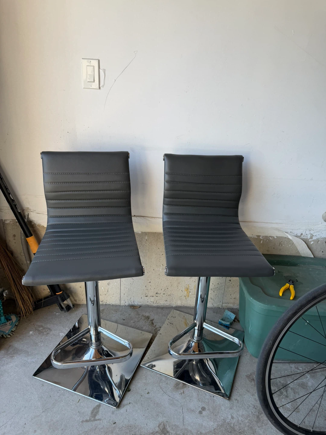 Set of 2 Grey Faux Leather Bar Stools