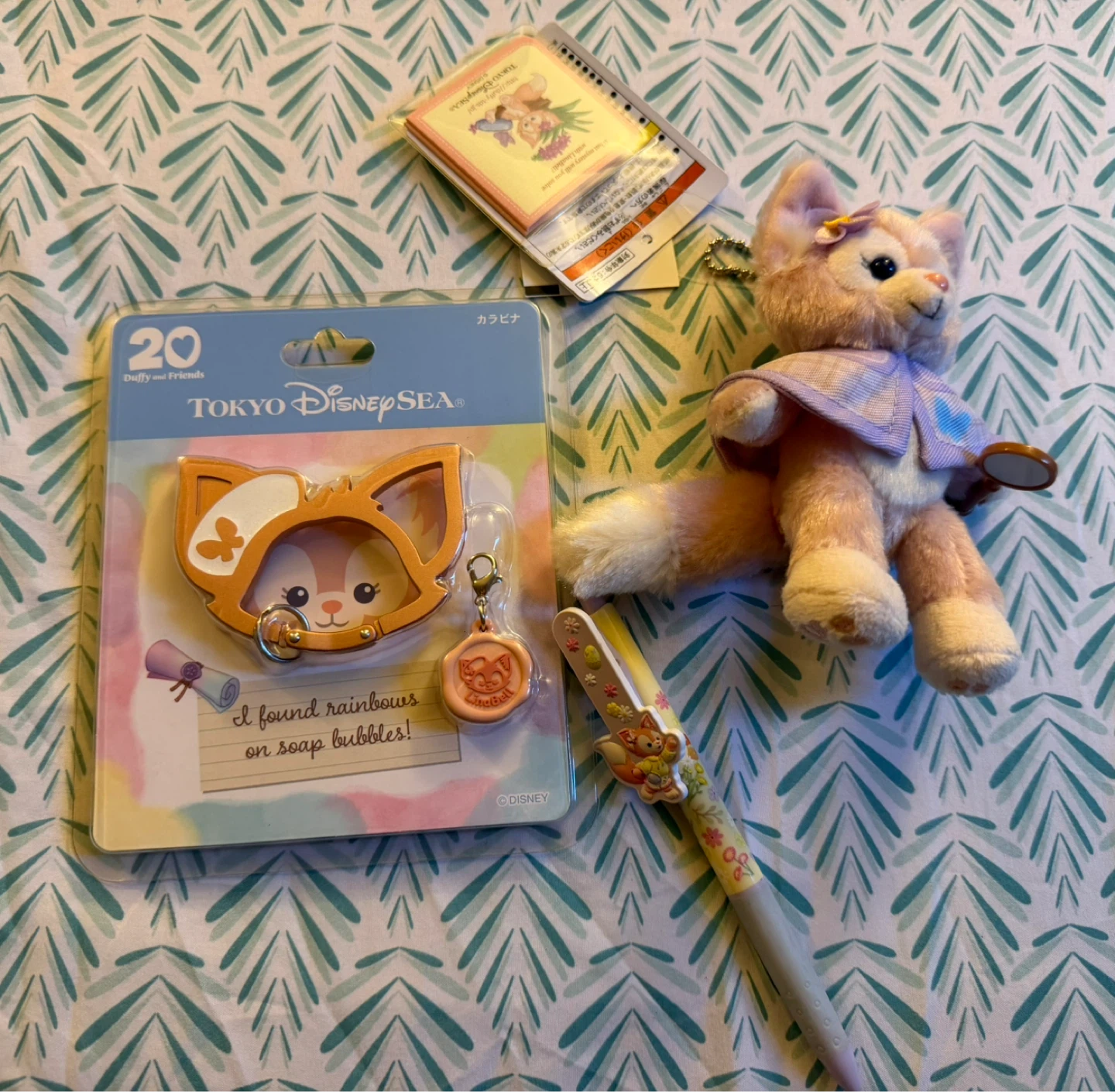 Tokyo Disney Sea Duffy and Friends Keychain & Pen Set