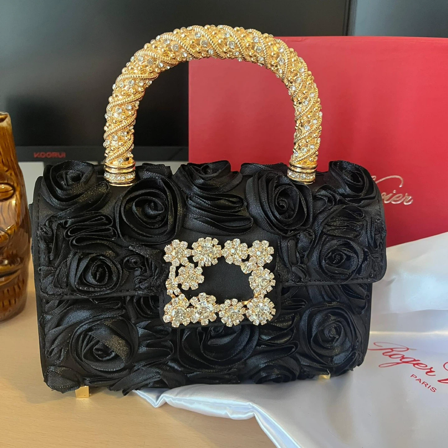 Roger Vivier Black Rose Embellished Evening Bag - photo 2