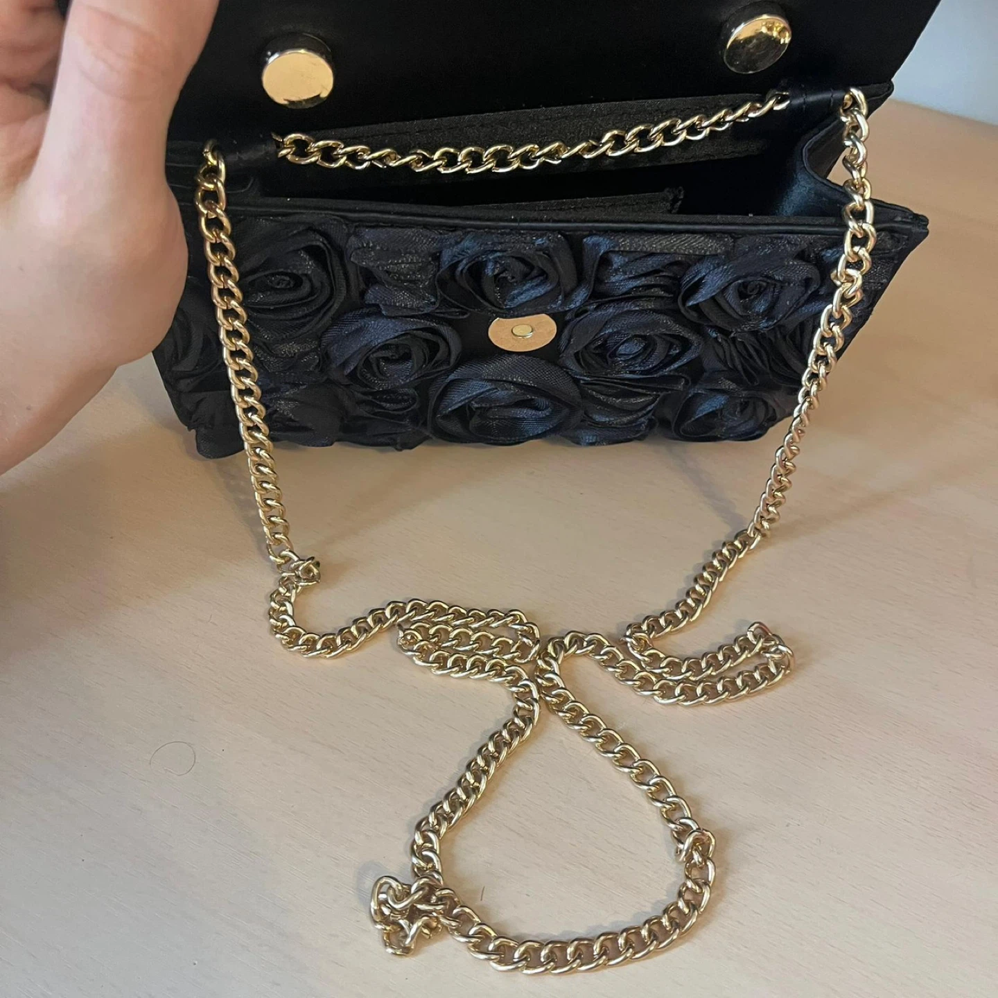 Roger Vivier Black Rose Embellished Evening Bag - photo 5