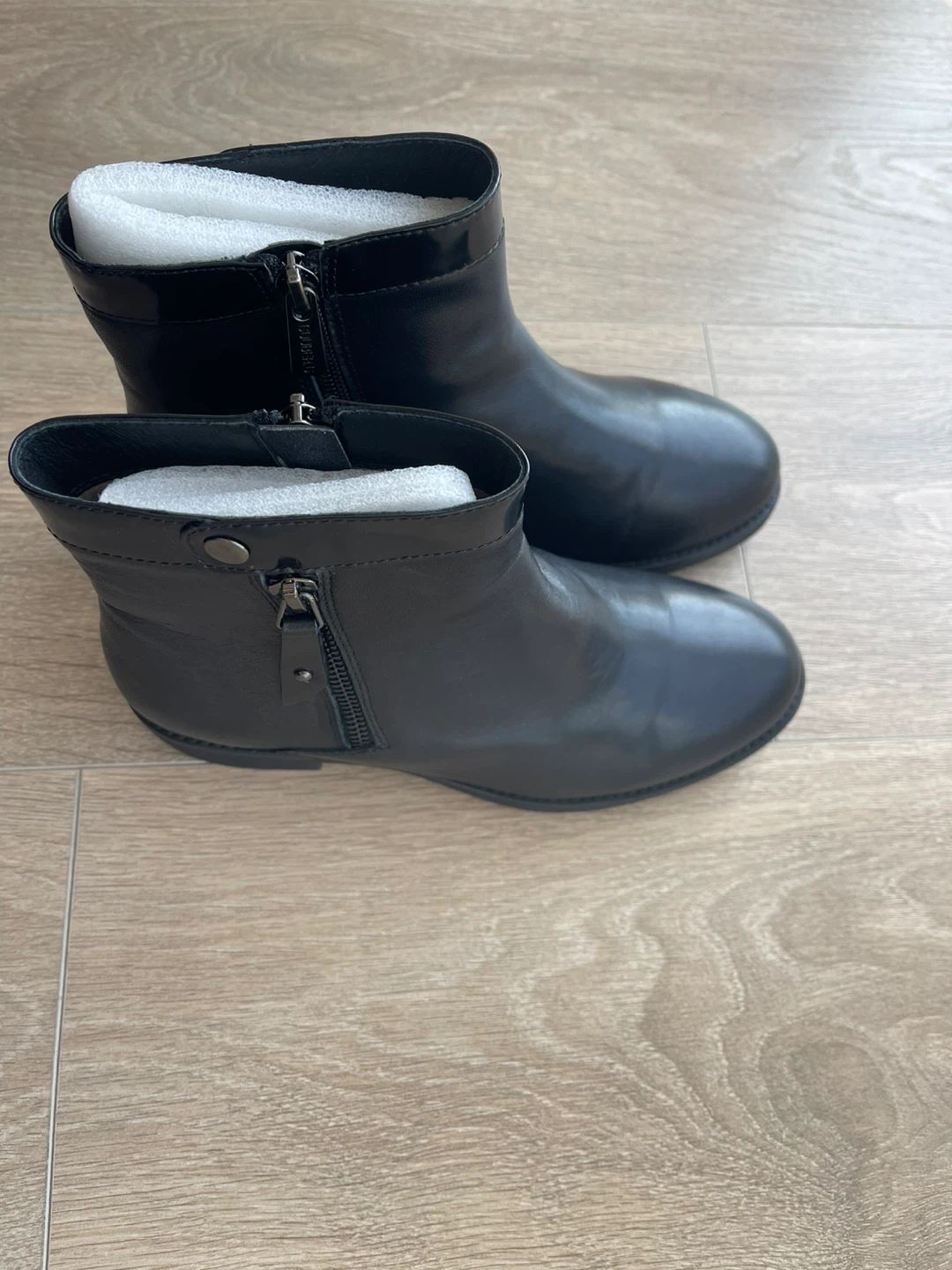 Near New Premium Calfskin Leather Shoes - Excellent Quality - photo 4