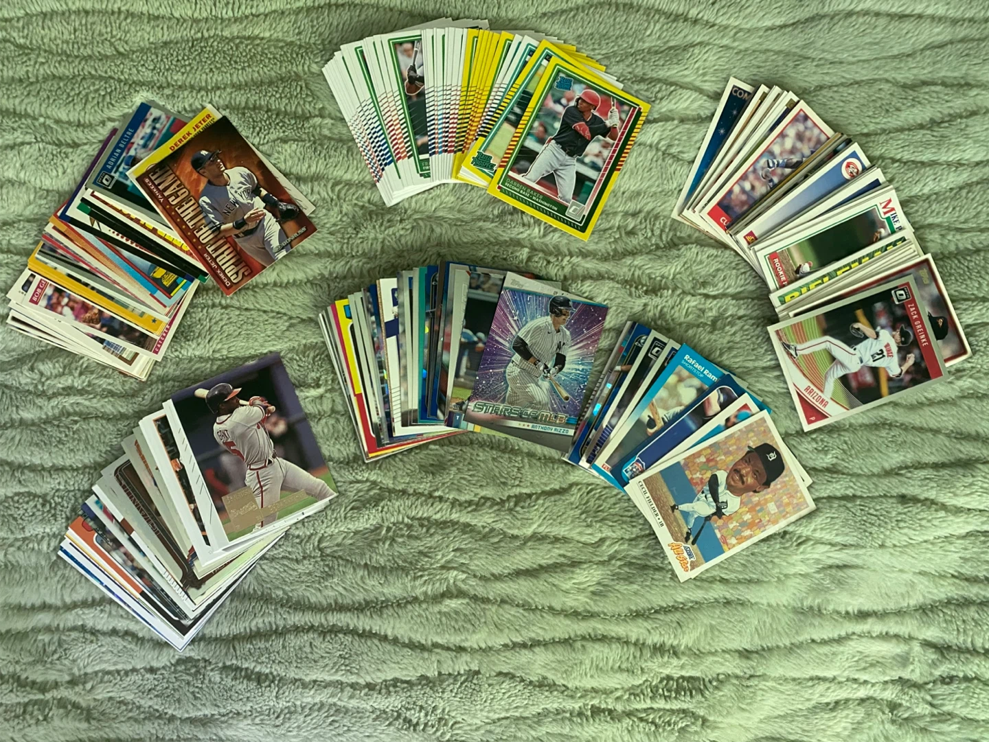 Assorted Baseball Cards Collection - photo 2
