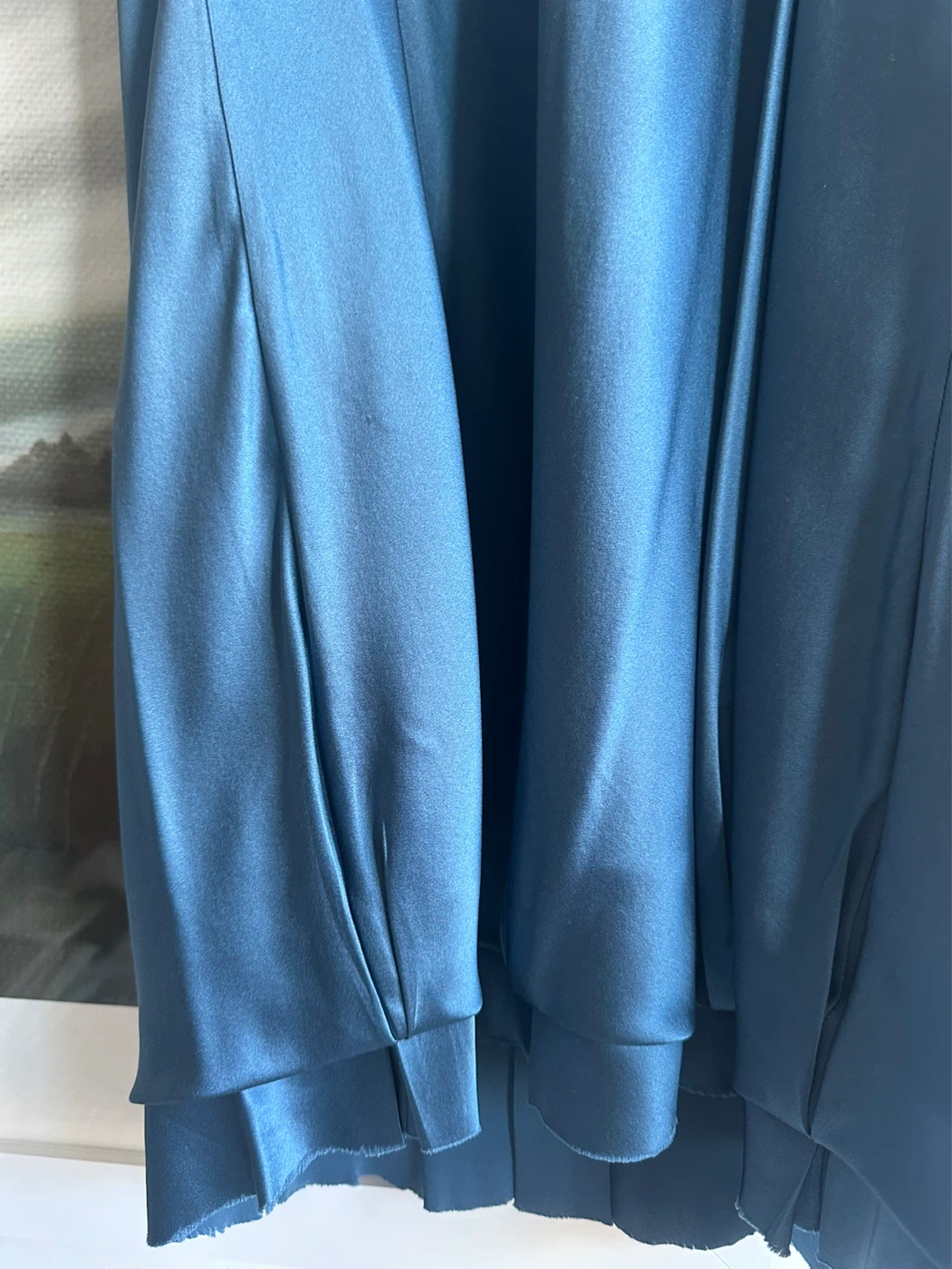 BCBG MaxAzria Silk bubble dress with Embroidered Floral Rosettes - photo 3
