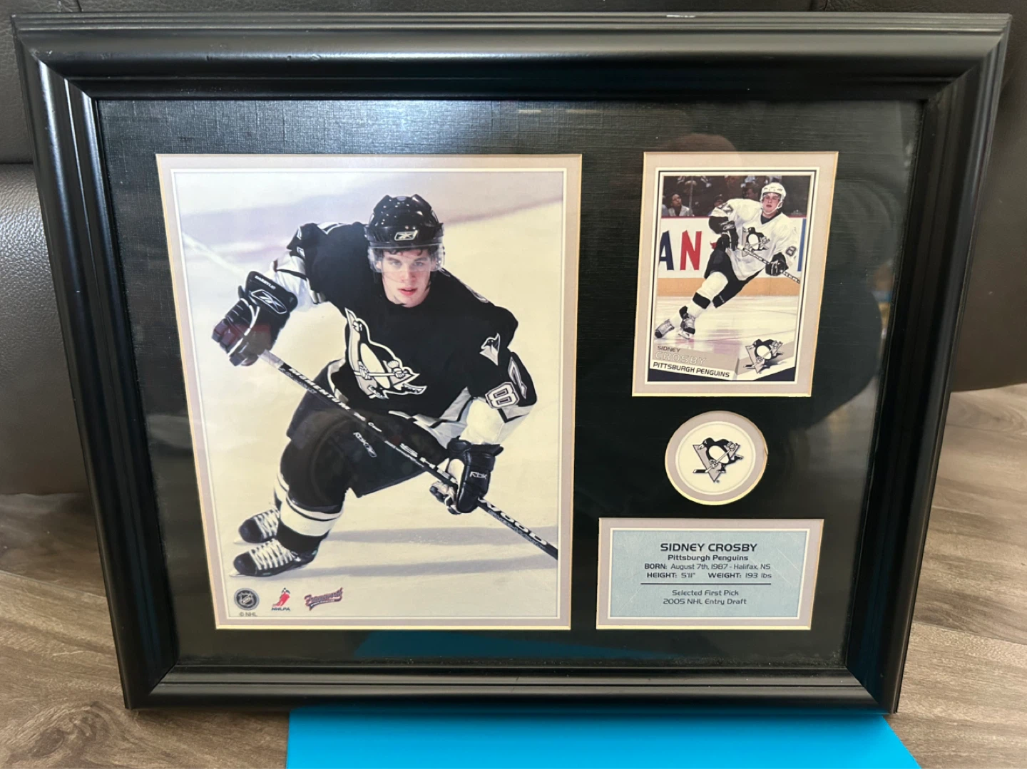 Framed Sidney Crosby Pittsburgh Penguins Memorabilia - photo 2